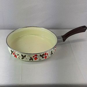 Sheffield strawberries and cream skillet